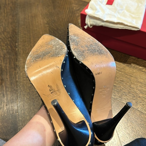 Valentino Leather Rockstud Pumps - Picture 7 of 11